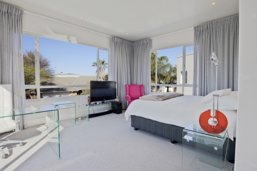 To Let 3 Bedroom Property for Rent in Sunset Beach Western Cape